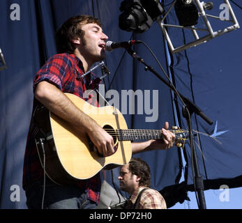 29. Oktober 2006; Las Vegas, NV, USA; Musiker MATT COSTA tritt beim 2. jährlichen Borcherdt Musikfestival die zweitägige Veranstaltung fand im Sam Boyd Stadium statt. Obligatorische Credit: Foto von Jason Moore/ZUMA Press. (©) Copyright 2006 von Jason Moore Stockfoto