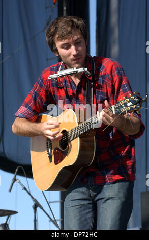 29. Oktober 2006; Las Vegas, NV, USA; Musiker MATT COSTA tritt beim 2. jährlichen Borcherdt Musikfestival die zweitägige Veranstaltung fand im Sam Boyd Stadium statt. Obligatorische Credit: Foto von Jason Moore/ZUMA Press. (©) Copyright 2006 von Jason Moore Stockfoto