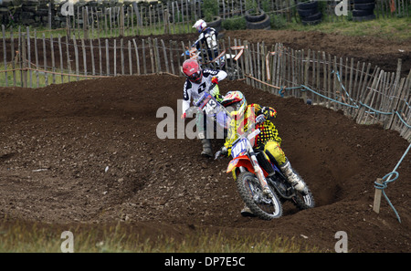 LUKE KENNETT JIM SCRAFTON 125er Meisterschaft 125ccm 2-Takt Meisterschaft SKELDER BANK WHITBY ENGLAND 21. Juli 2013 Stockfoto