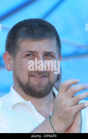 Tschetschenischer Premierminister Ramzan Kadyrov an das Wrestling-match zwischen tschetschenischen und uns Ringer. (Kredit-Bild: © PhotoXpress/ZUMA Press) Einschränkungen: Nord- und Südamerika Rechte nur! Stockfoto