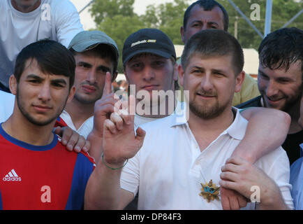 Tschetschenischer Premierminister Ramzan Kadyrov bei den Sportlern bei der Ringkampf zwischen Tschetschenien und uns Ringer. (Kredit-Bild: © PhotoXpress/ZUMA Press) Einschränkungen: Nord- und Südamerika Rechte nur! Stockfoto