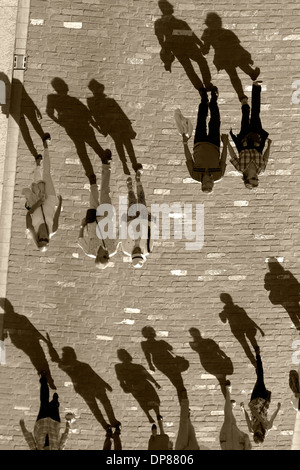 Silhouetten in Zürich (Schweiz), Draufsicht, Upside-Down- Stockfoto