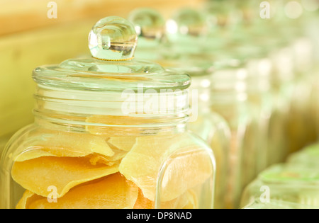 Mango erhalten Obst im Glas. Stockfoto