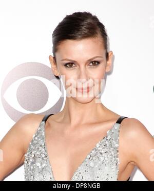 Los Angeles, CA, USA. 8. Januar 2014. Olga Fonda im Ankunftsbereich für 40. jährliche The Peoples Choice Awards 2014 - Ankünfte, Nokia Theatre L.A. Live, Los Angeles, CA 8. Januar 2014. Bildnachweis: Emiley Schweich/Everett Collection/Alamy Live-Nachrichten Stockfoto