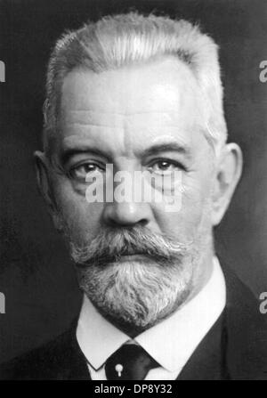 Politiker Theobald von Bethmann-Hollweg in einem zeitgenössischen Bild. Er wurde im Jahre 1909 Reichskanzler und preußischen Ministerpräsidenten. Er hatte bereits im November 1914 Frieden Entschließung angestrebt. Nachdem Ludendorff und Hindenburg das Oberkommando der Armee im Jahre 1916 übernommen hatte, verlor er schnell verloren politischen Macht. Er wurde am 29. November 1856 in Hohenfinow in der Nähe von Eberswalde geboren und starb dort am 2. Januar 1921. Stockfoto