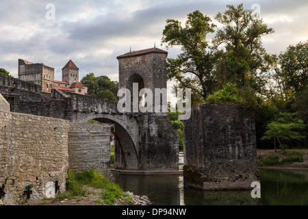 Pont De La Legende, Sauveterre-de-Béarn, Aquitaine, Frankreich Stockfoto