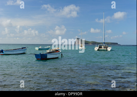 Coin de Mire Insel in Cap Malheureux gesehen, Mauritius. Stockfoto