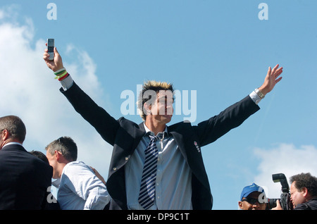 Cricket-Spieler Kevin Pietersen England Asche Sieg feiern 2005 Cricketers feiern die Asche in London zu gewinnen Stockfoto