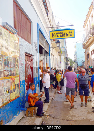 Außerhalb der La Bodeguita del Medio Bar in Havana, Kuba Stockfoto