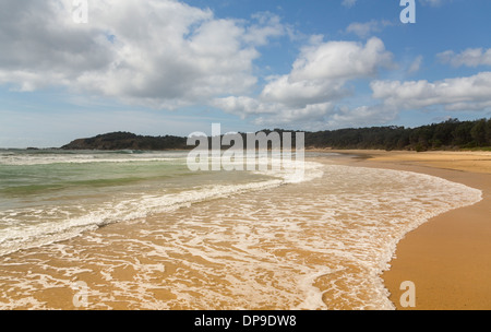 Bagger-Strand an der Pazifikküste südlich in der Nähe von Coffs Harbour in New South Wales, Australien Stockfoto