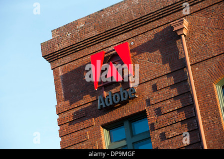 Ein Bürogebäude, besetzt von Adobe Systems in San Francisco, Kalifornien. Stockfoto