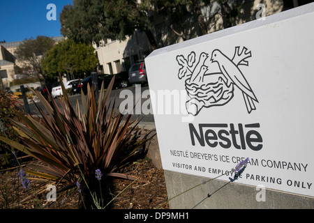 Der Hauptsitz von Dreyers Eis, eine Einheit von Nestle in Oakland, Kalifornien. Stockfoto