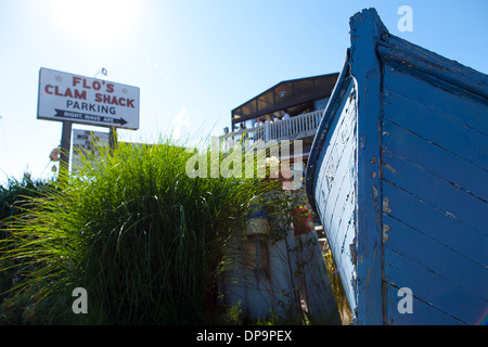 Ein Zeichen für Flos Clam Shack ist ein berühmtes Restaurant und Bar mit Blick auf zweiten Strand in Middletown, RI in der Nähe der Stadt Newport Stockfoto