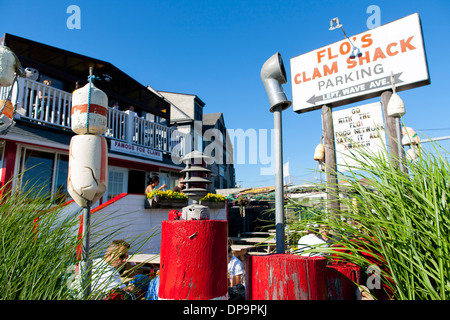 Ein Zeichen für Flos Clam Shack ist ein berühmtes Restaurant und Bar mit Blick auf zweiten Strand in Middletown, RI in der Nähe der Stadt Newport Stockfoto