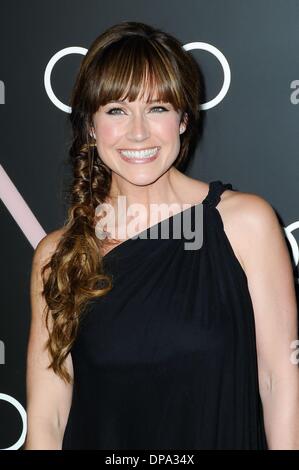 Los Angeles, CA, USA. 9. Januar 2014. Nikki Deloach im Ankunftsbereich für Audi feiert Golden Globes Wochenende 2014, Cecconis, Los Angeles, CA 9. Januar 2014. Bildnachweis: Sara Cozolino/Everett Collection/Alamy Live-Nachrichten Stockfoto