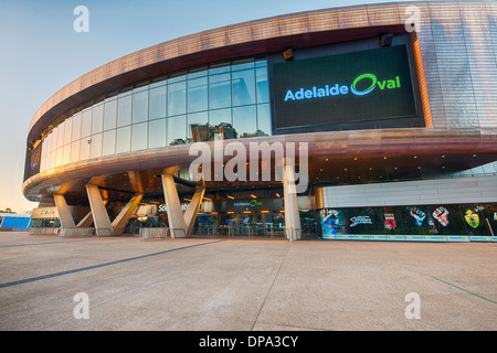 Die neu sanierten Adelaide Oval Südtor. Stockfoto