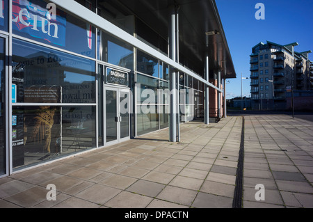 Leith Harbour, Edinburgh, Schottland - Hafen von Leith Fähre und Kreuzfahrtschiff Terminal Stockfoto