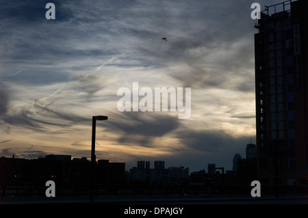 Skyline von Boston, MA. dramatische Wolken Stockfoto