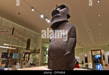 Osterinsel-Köpfe. Moai, sind monolithische menschliche Figuren von Rapa Nui Menschen geschnitzt Stockfoto