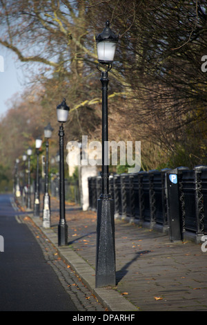 Alten Straßenbeleuchtung viktorianischen Regents Park London England UK Stockfoto