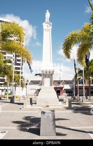 WW1 Kriegerdenkmal. Cairns Esplanade. Stockfoto