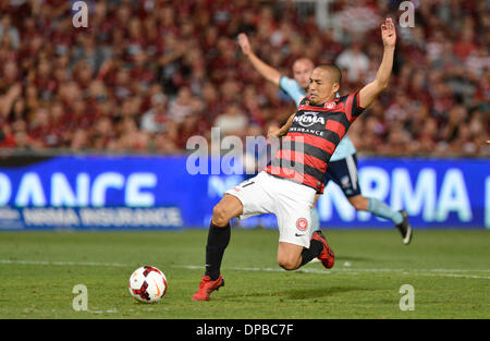 Sydney, Australien. 11. Januar 2014. Wanderers japanischen Mittelfeldspieler Shinji Ono in Aktion während der Hyundai A-League-Spiel zwischen Western Sydney Wanderers FC und Sydney FC aus dem Pirtek Stadion, Parramatta. Bildnachweis: Aktion Plus Sport/Alamy Live-Nachrichten Stockfoto
