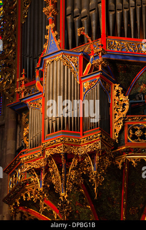 Die Orgel in der Kathedrale Notre Dame de Strasbourg. Stockfoto