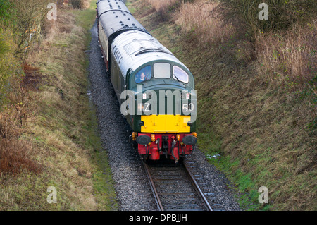 Erbe-Diesel-Motor zieht Passagierservice an East Lancashire Railway Stockfoto