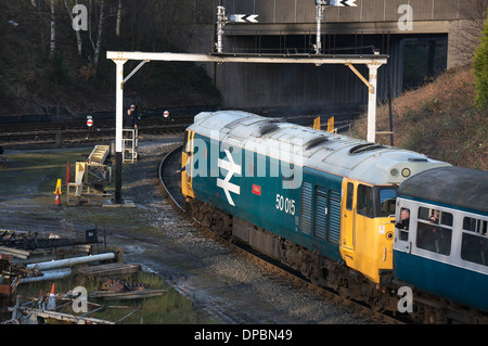 Erbe-Diesel-Motor zieht Passagierservice an East Lancashire Railway Stockfoto