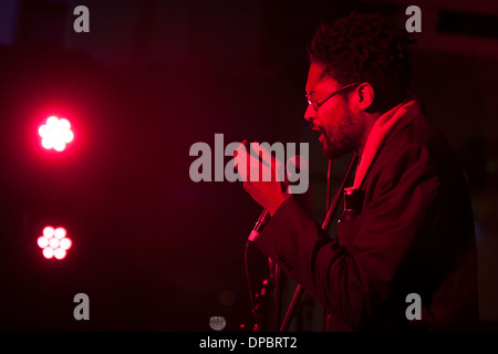 Nástio Mücke, afrikanische Musiker bei Vodafone Mexefest Festival, Lissabon, Portugal. Stockfoto