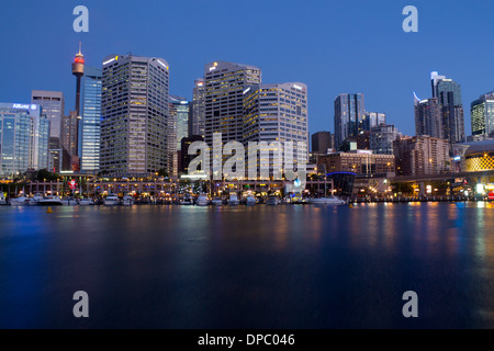 Darling Harbour CBD Central Business District Wolkenkratzer Skyline nachts Sydney New South Wales NSW Australia Stockfoto