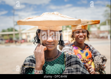 Herero Frau, Kunene Region, Namibia, Afrika. Stockfoto