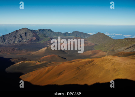 Der Haleakala Krater auf Maui vom Rand aus gesehen Stockfoto