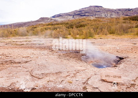 kleine Geysir auf Island Stockfoto