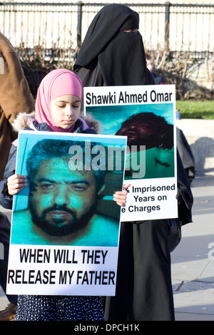 Frau und Tochter von Guantánamo Bay Gefangener Shawki Ahmed Omar "Wenn sie mein Vater release" Stockfoto