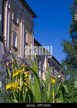 Kirillo-Beloserski-Kloster nahe dem Dorf von Goritzy Russlands gegründet von Saint Cyril, der das kyrillische Alphabet benannt, Fassade Stockfoto