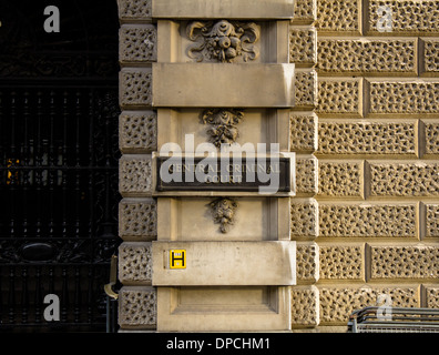 LONDON, UK 30. November 2013: ein Zeichen für den zentralen Strafgerichtshof in London Stockfoto