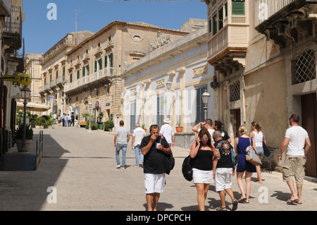 Blick auf die Altstadt von Ragusa Ibla, die barocke Stadt als Weltkulturerbe von der unesco in Sizilien aufgeführt Stockfoto