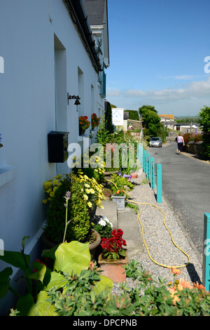 Haus Gebäude Ladenfront Ardmore Dorf Waterford Irland Sommer ordentlich gepflegte Stadt Stockfoto