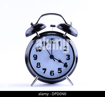 Alram-Uhr auf weißem Hintergrund mit 04:00 Stockfoto