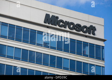 Ein Bürogebäude von Microsoft besetzt. Stockfoto