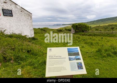 White Park Bay Jugendherberge befindet sich in der Nähe von Ballycastle, County Antrim an der Küste von Nordirland Stockfoto