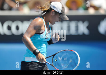 Melbourne, Australien. 13. Januar 2014. Heather Watson aus Großbritannien im Kampf gegen beim ersten Tag der Australian Open aus Melbourne Park. Bildnachweis: Aktion Plus Sport/Alamy Live-Nachrichten Stockfoto