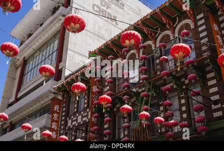 Roten Lampions in San Franciscos Chinatown neben der Kaiserin von China-restaurant Stockfoto