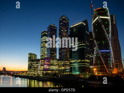 Nachtansicht des Geschäftszentrums Moskau City Stockfoto