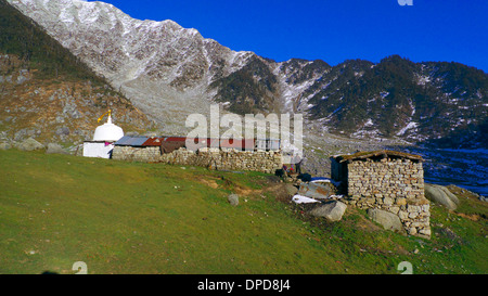 Kareri Lake und Basis des Minkiani-Passes, nr Mcleodganj [Kangra Bezirk] [Himachal Pradesh] [Nord-Nord-Indien] Stockfoto