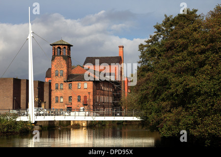 Herbst, Derby Silk Mühle, World Heritage Site, Fluss Derwent, Derby Stadtzentrum, Derbyshire, England, UK Stockfoto