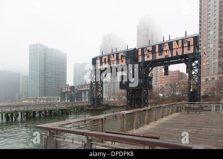 Long Island Ufer im Nebel, New York City, USA Stockfoto