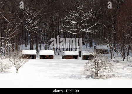 Soldat-Hütten im Winter, hohlen Jockey National Historical Park in Morristown, New Jersey