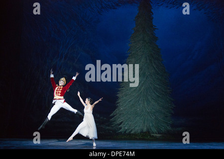 Der Nussknacker, durchgeführt durch das English National Ballet am Kolosseum, London. Probe arbeiten. Stockfoto